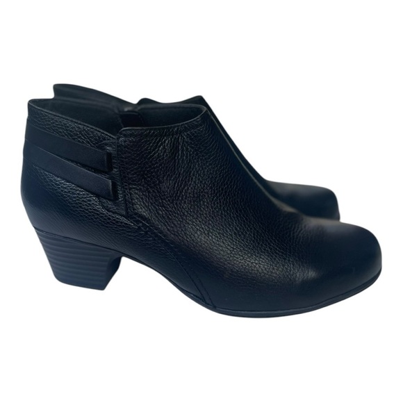 Collection By Clarks Women’s Valorie 2 Ashly Black Leather Ankle Booties - Picture 1 of 9